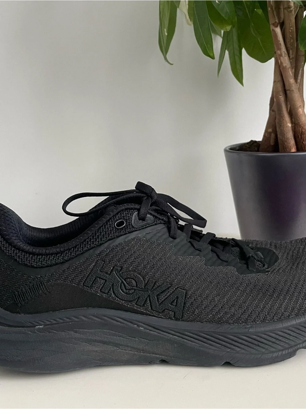 Men Size 9.5 Hoka One One Solimar Black Gum Running Shoes